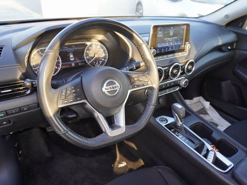 Used 2023 Nissan Sentra SV w/ Trunk Package image 7