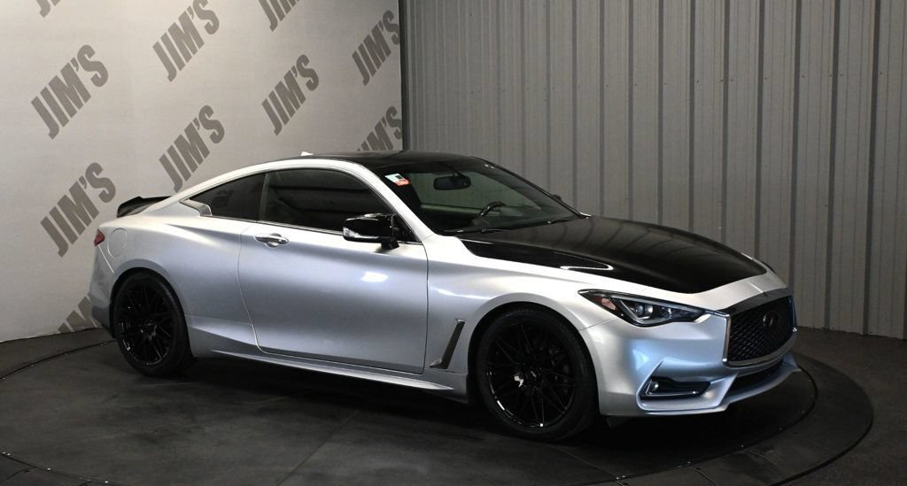 Used 2018 INFINITI Q60 3.0t Luxe RWD image 3