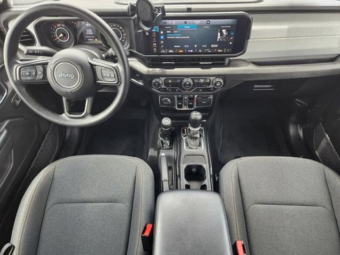 Used 2025 Jeep Wrangler Unlimited Sport AWD/4WD image 26