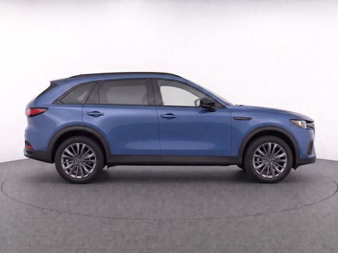 Used 2025 MAZDA CX-70 3.3 Turbo w/ Preferred Package AWD/4WD image 8