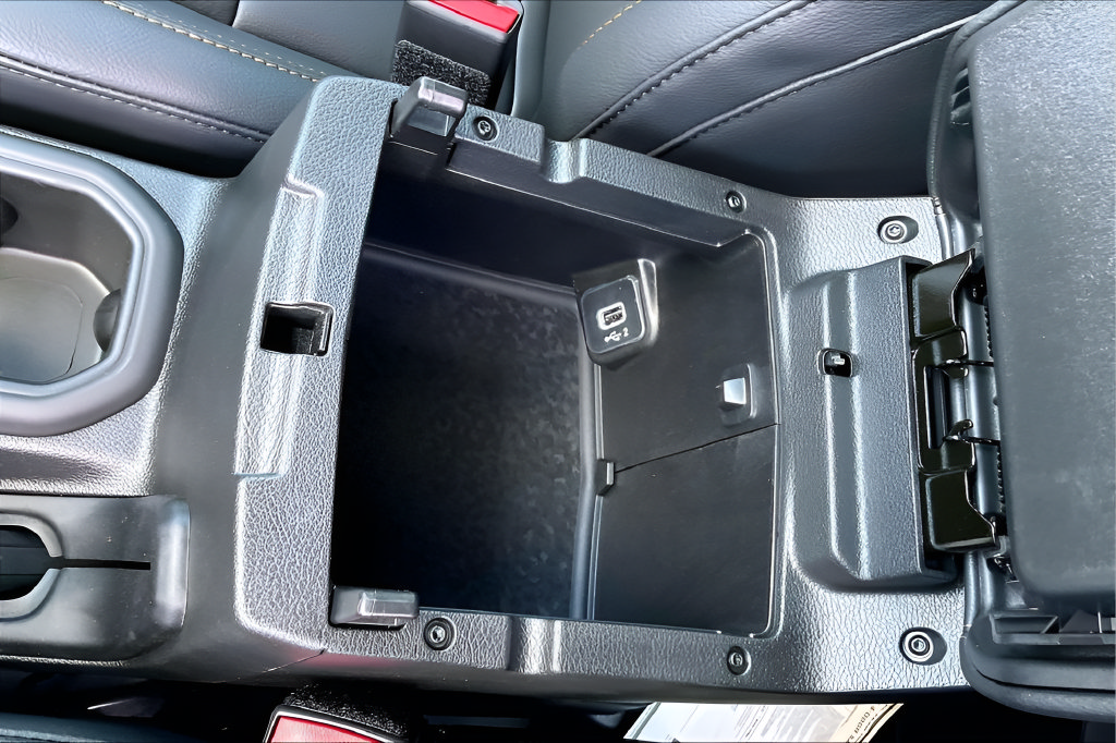 New 2026 Jeep Wrangler Unlimited Sahara AWD/4WD image 20