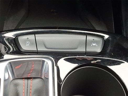 Used 2024 Chevrolet Trax RS w/ Sunroof Package image 27