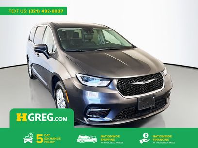 Used 2023 Chrysler Pacifica Touring-L
