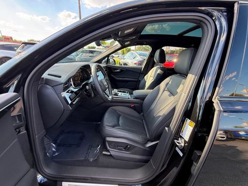 Used 2025 Audi Q7 3.0T Premium Plus AWD/4WD image 9