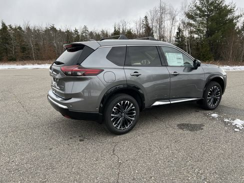 New 2026 Nissan Rogue Platinum image 7