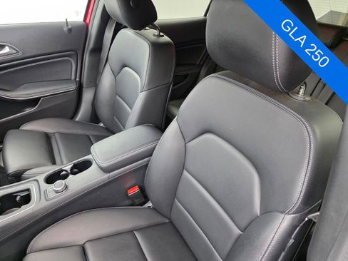 Used 2020 Mercedes-Benz GLA 250 image 11