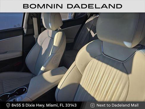 Used 2023 Genesis G70 3.3T w/ Sport Advanced Package image 13