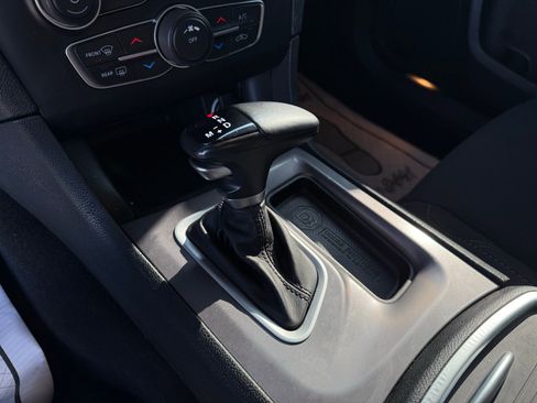 Used 2023 Dodge Charger SXT image 39