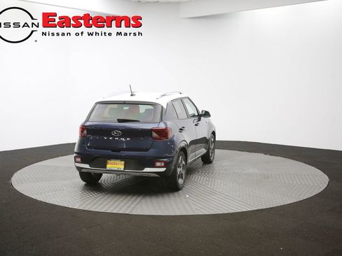 Used 2023 Hyundai Venue Limited image 62