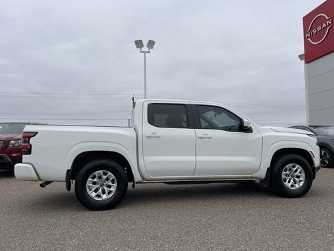 Certified 2024 Nissan Frontier SV image 2