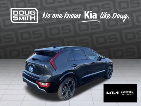 Certified 2023 Kia Niro EX Touring image 6