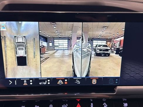 New 2026 GMC Sierra 1500 SLT w/ SLT Premium Plus Package AWD/4WD image 39