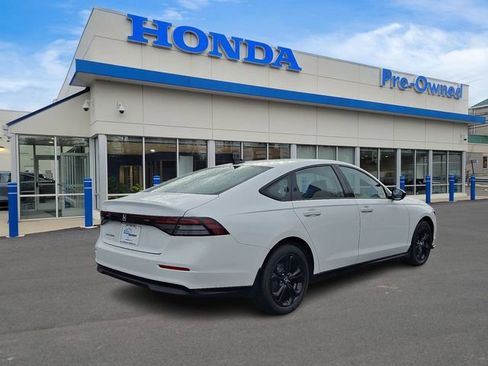 Used 2025 Honda Accord SE image 4