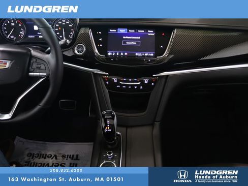Used 2024 Cadillac XT6 Sport w/ LPO, ONYX Package AWD/4WD image 24