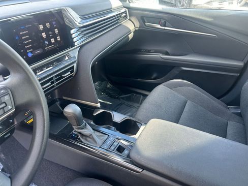 Used 2025 Toyota Camry LE image 41