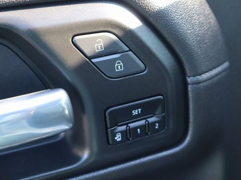 Used 2020 GMC Sierra 1500 Denali w/ Denali Ultimate Package image 17