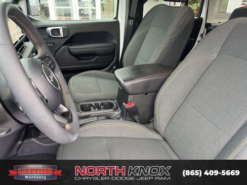 Used 2024 Jeep Wrangler Willys image 4