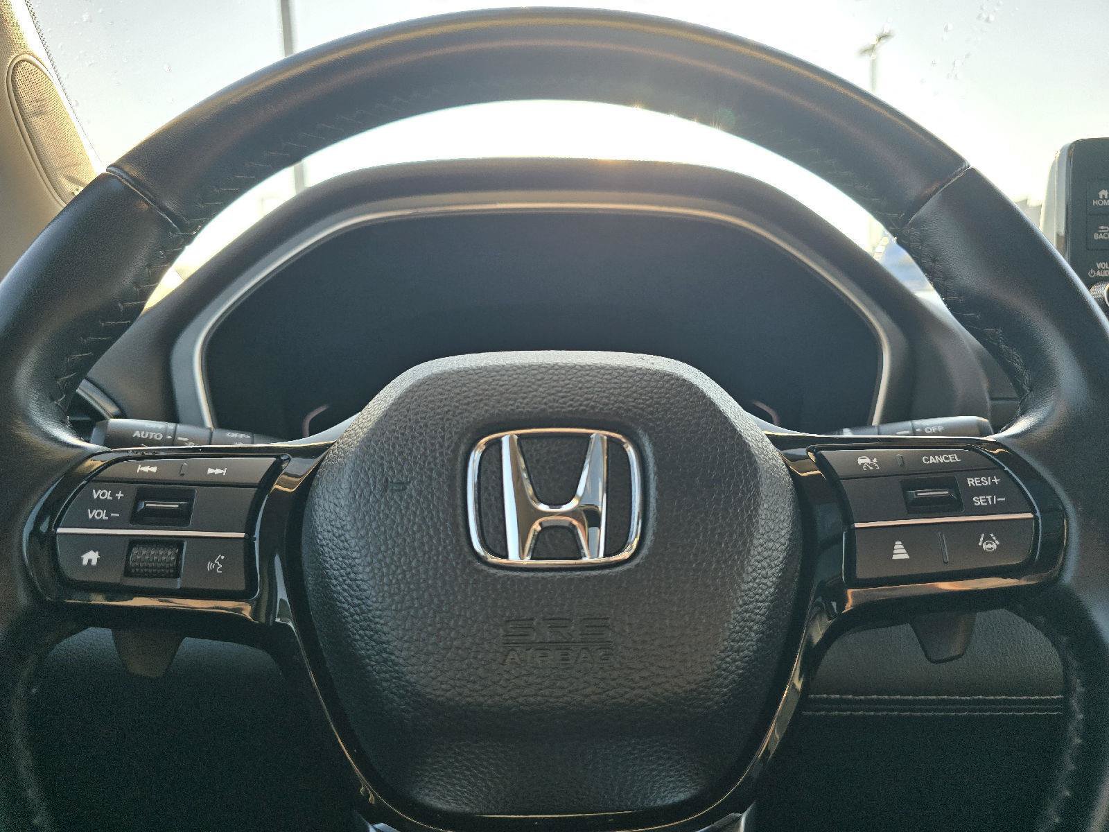 Certified 2023 Honda Pilot Touring image 21