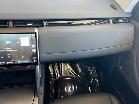 Certified 2025 Land Rover Discovery Sport S AWD/4WD image 32