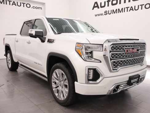 Used 2022 GMC Sierra 1500 Denali w/ Denali Premium Package AWD/4WD image 2