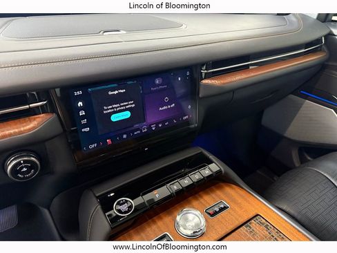 Used 2025 Lincoln Navigator Black Label image 30