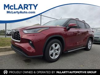 Used 2021 Toyota Highlander LE video 1