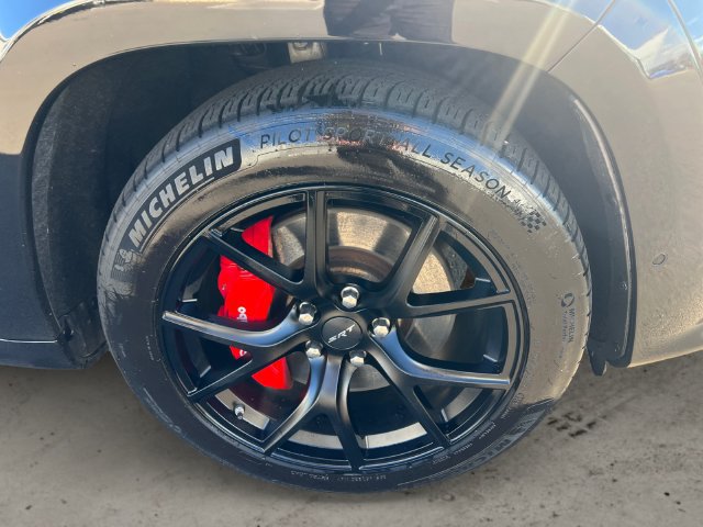 Used 2019 Jeep Grand Cherokee SRT AWD/4WD image 9