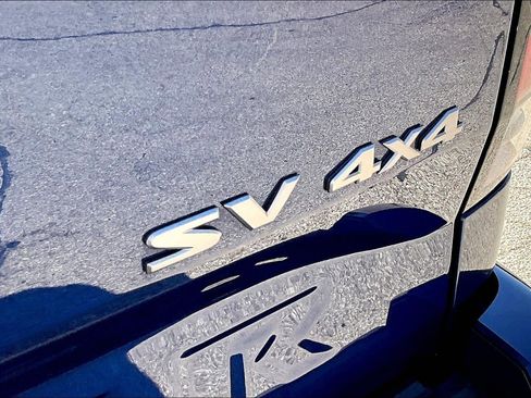 Used 2022 Nissan Frontier SV image 8