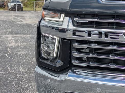 Used 2023 Chevrolet Silverado 2500 LTZ w/ LTZ Convenience Package image 10