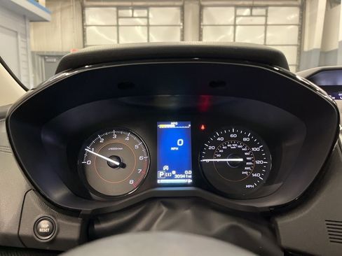 Certified 2023 Subaru Crosstrek 2.0i image 17