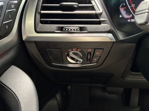 Used 2023 BMW X3 sDrive30i w/ Convenience Package RWD image 23