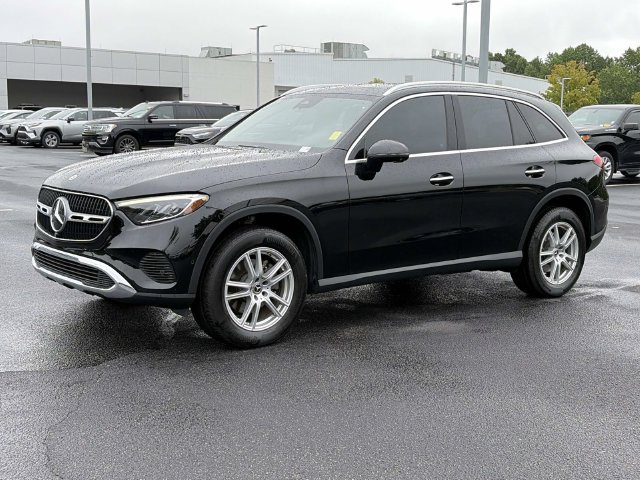 Used 2023 Mercedes-Benz GLC 300 4MATIC image 4