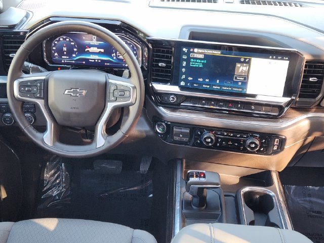 Used 2025 Chevrolet Silverado 1500 LT Trail Boss w/ Convenience Package II AWD/4WD image 27