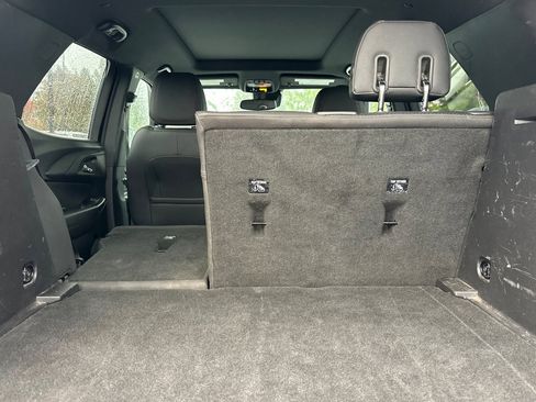 Used 2021 Chevrolet TrailBlazer RS w/ Sun and Liftgate Package image 14