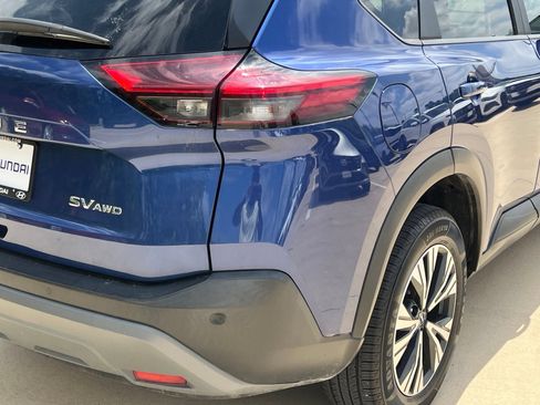 Used 2023 Nissan Rogue SV AWD/4WD image 14