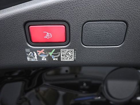 New 2026 Mercedes-Benz CLE 300 4MATIC Cabriolet image 23