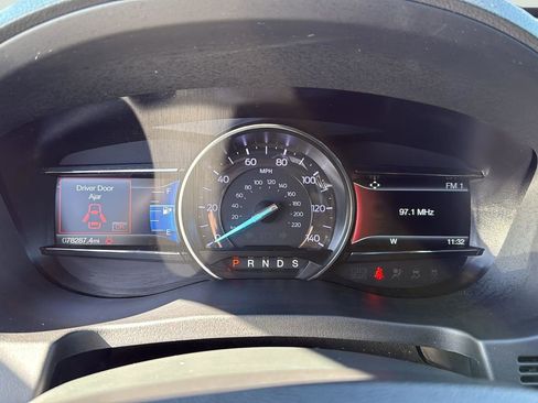 Certified 2018 Ford Explorer XLT w/ Equipment Group 202A image 14