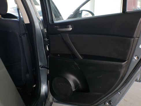Used 2012 MAZDA MAZDA3 i Sport image 26