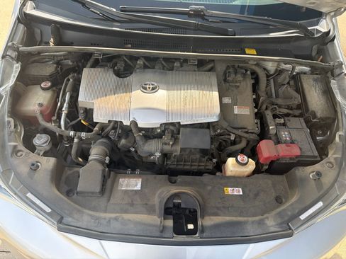 Used 2018 Toyota Prius Two w/ Prius Two Safety Plus Package FWD image 12