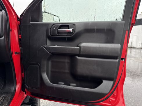 Used 2019 Chevrolet Silverado 1500 Custom Trail Boss w/ Custom Convenience Package image 30