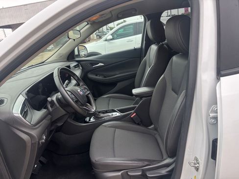 Used 2025 Buick Encore GX Preferred FWD image 25