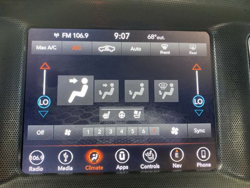 Used 2018 Dodge Charger GT image 17