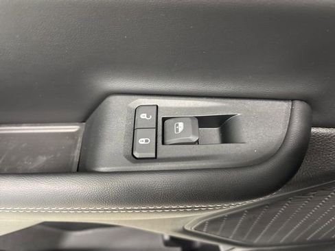 New 2025 Jeep Grand Cherokee L Altitude image 29