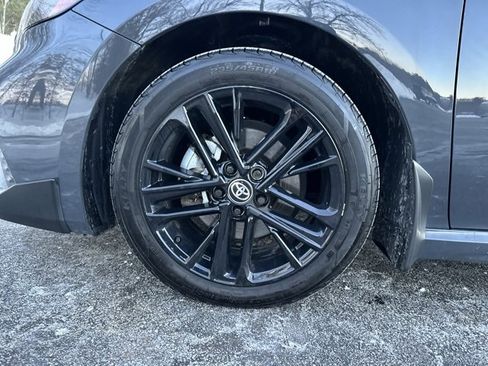 Used 2025 Toyota Camry SE w/ Convenience Package image 23