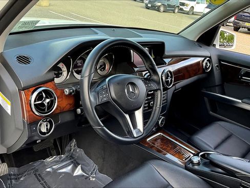 Used 2013 Mercedes-Benz GLK 350 4MATIC image 17