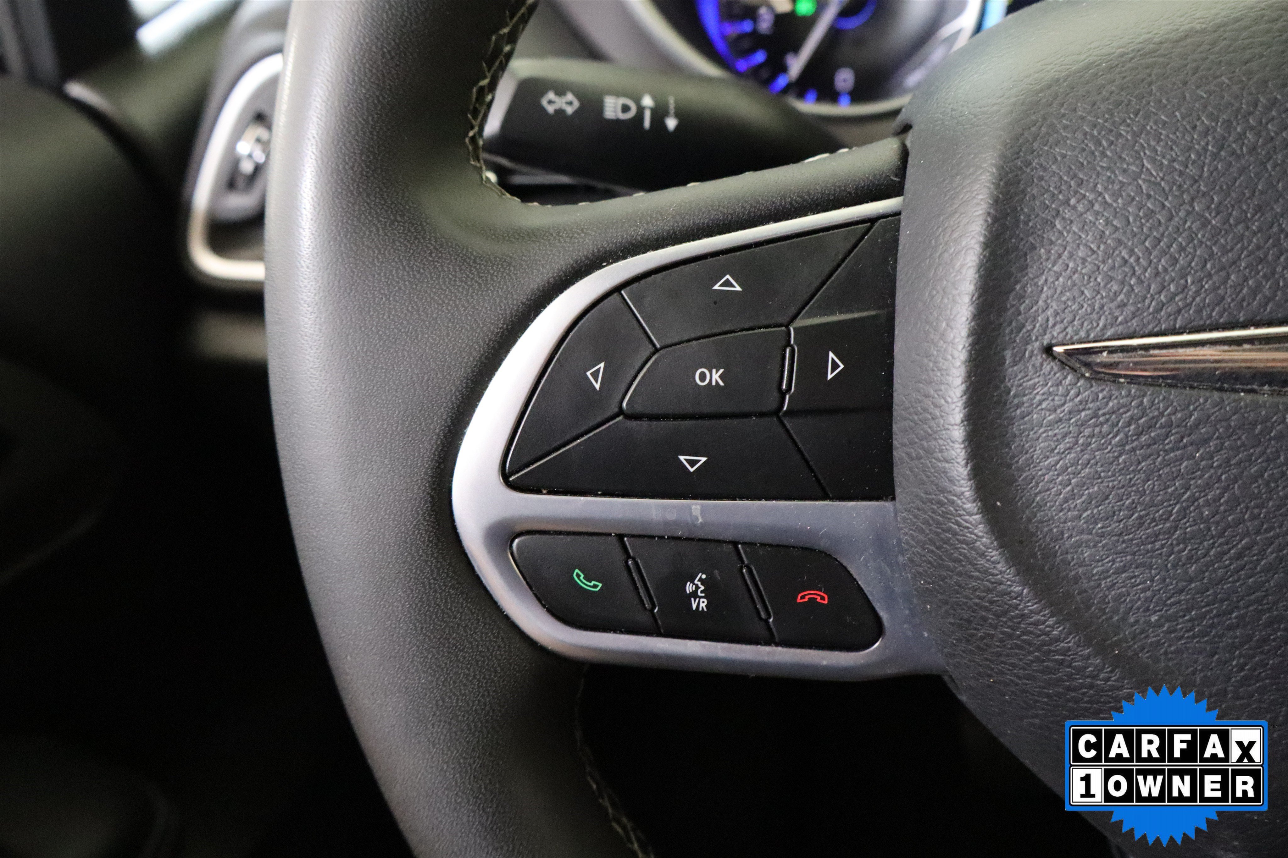 Used 2025 Chrysler Pacifica Select FWD image 29