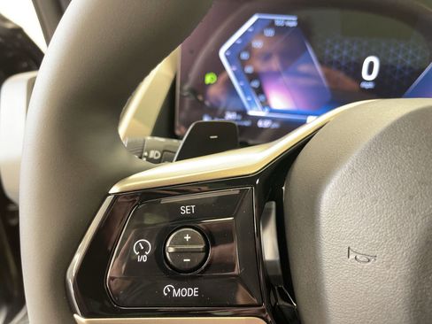 Used 2025 BMW X3 xDrive30i w/ Premium Package image 18