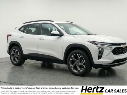 Used 2025 Chevrolet Trax LT w/ LT Convenience Package