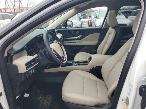 New 2026 Lincoln Corsair Premiere image 12