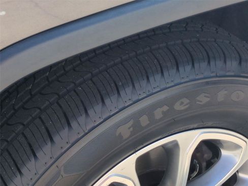 Used 2015 Jeep Grand Cherokee Limited AWD/4WD image 11